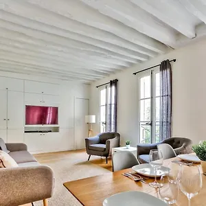 Superbe Bon Marche Saint Germain Free Netflix , Paris Frankreich
